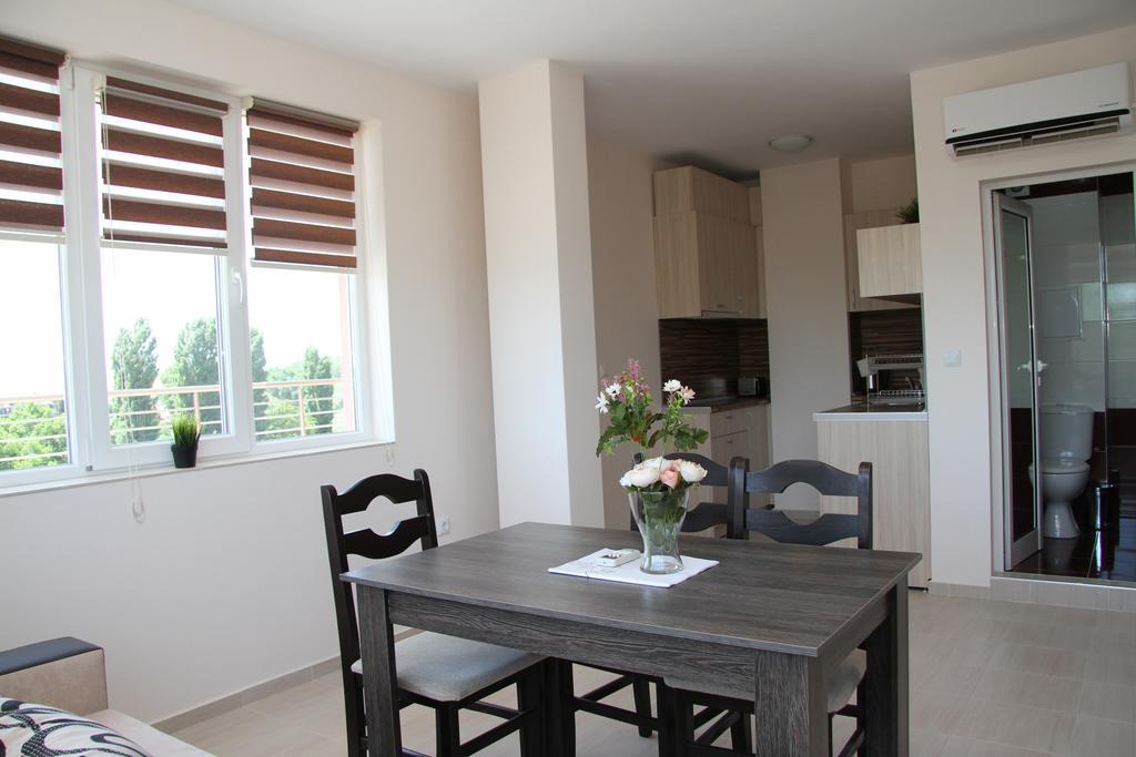 Pansion Capuccino Apartments Sunny Beach Esterno foto